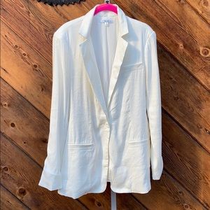 CAbi 277 Everly White Linen Blazer #724